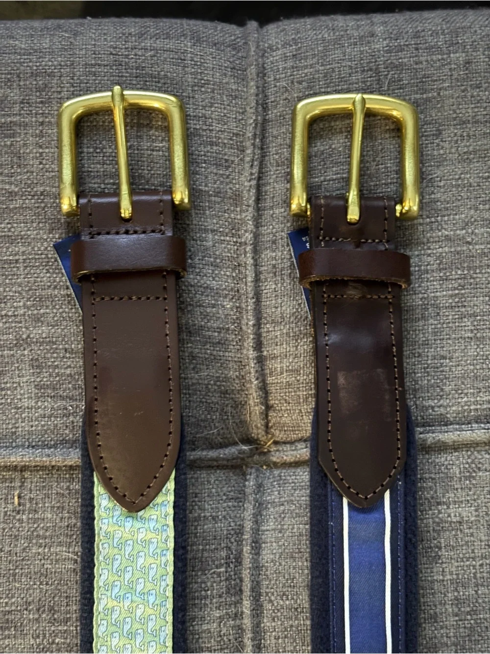 Vineyard Vines Men's Belt bundle two Brown Leather Trim 38 solid brass buckle